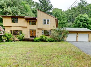 617 Spring St, Manchester, CT 06040