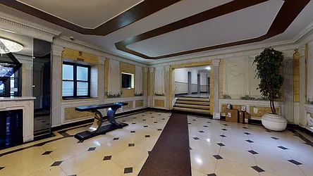 Sold by Thomas Lipovetsky, LREB