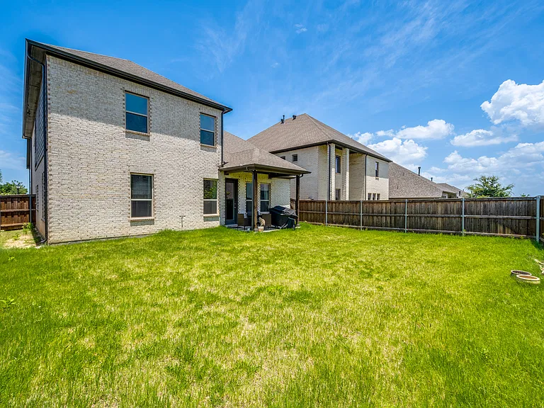 333 Foxthorne Way — Photo 35