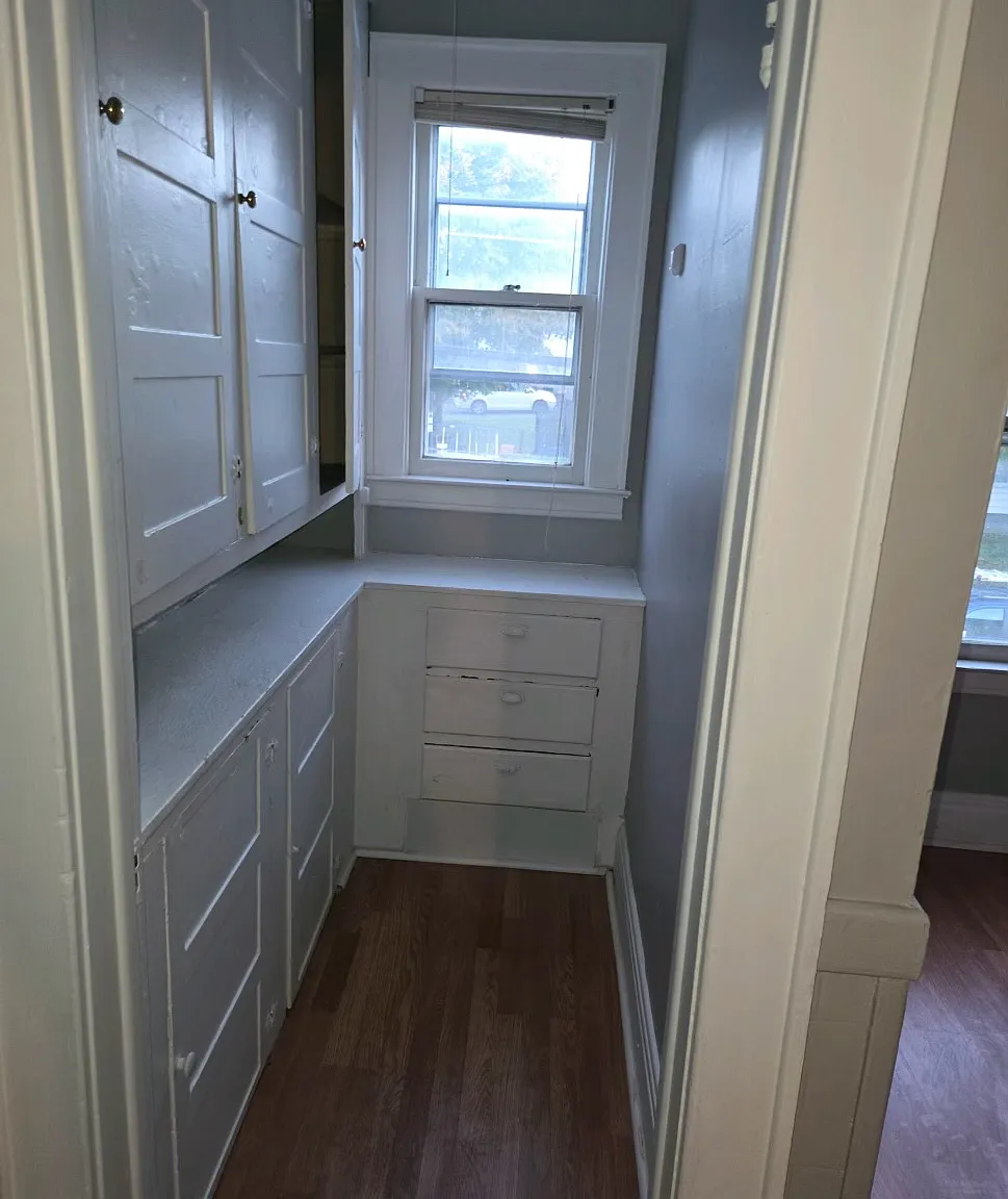 2 bed, 800 sqft, $1,100 — Photo 2