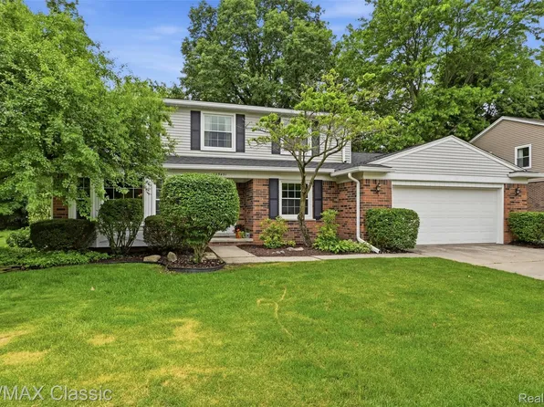 45451 Woodleigh Way, Plymouth, MI 48170