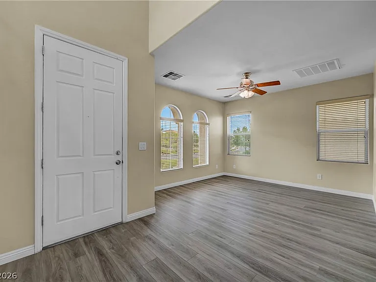 12052 Hathaway Pines Ln — Photo 5