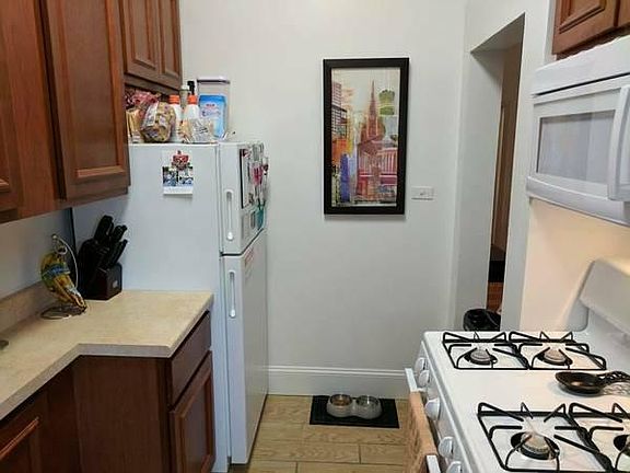 5th image of 1909 N Lincoln Ave APT 3N
