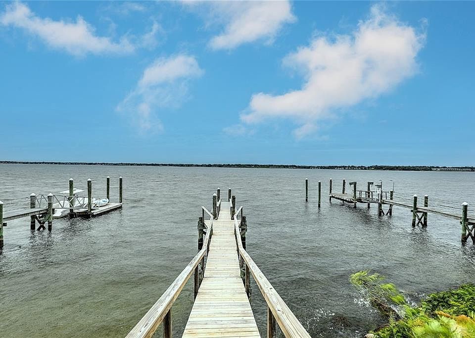 149 Terrace Ave, Riverside, RI 02915 Zillow