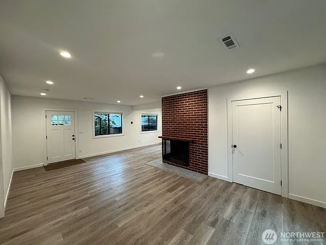 209 SW 132nd St — Photo 14