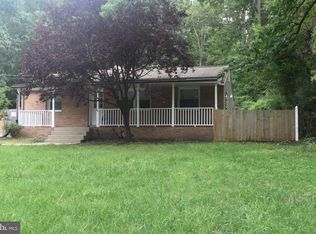 7143 Barry Rd, Alexandria, VA 22315