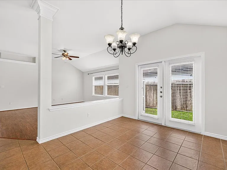 3810 Los Arroyos — Photo 15