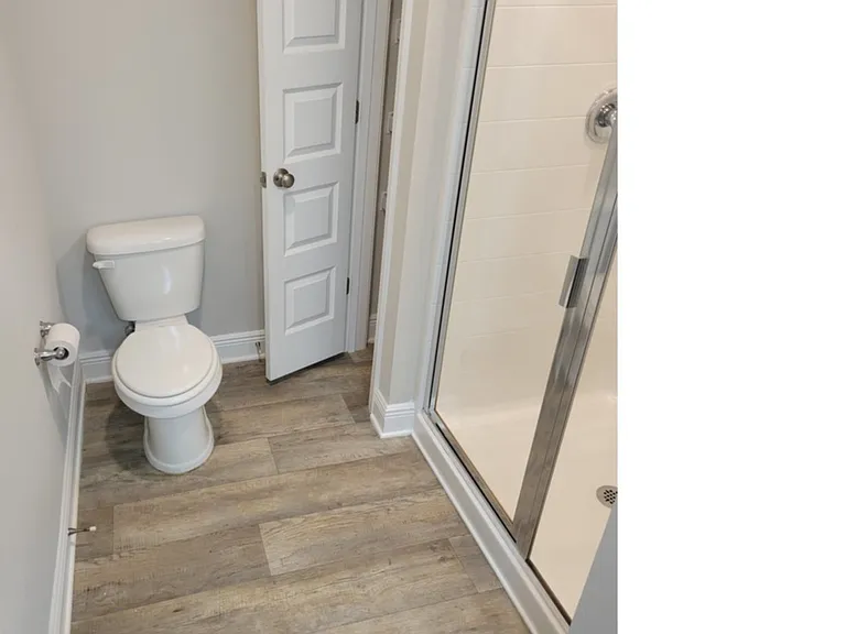 6081 Royal Port Ct — Photo 3