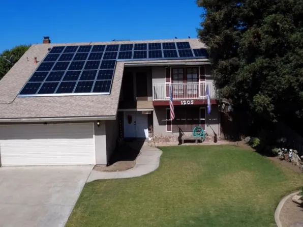 1205 Jamestown Street, Tulare, CA 93274