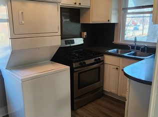 1048 19th St APT 4, Des Moines, IA 50314