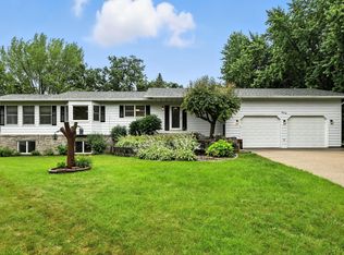 604 Valley View Ln, Watertown, MN 55388