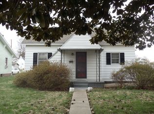 209 S 17th St, Herrin, IL 62948