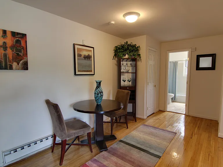 Kimberwyck Village Apartments — Photo 26