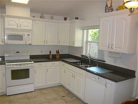 4th image of 1934 Brittany Ln