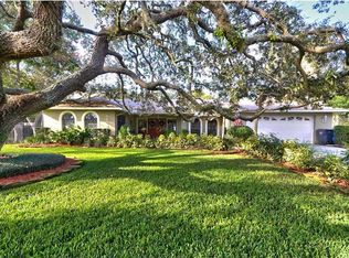 1203 Cedar Lake Dr, Tampa, FL 33612