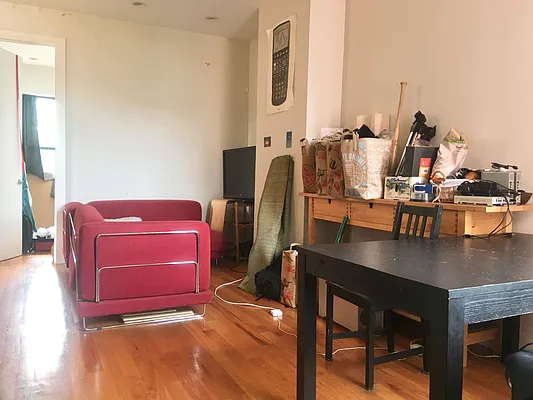 Rented by Premier Metro Realty Corp | media 20