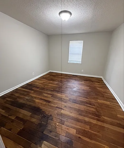 258 Oak St — Photo 8
