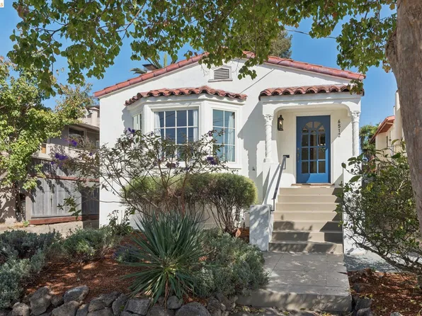 6512 Whitney St, Oakland, CA 94609