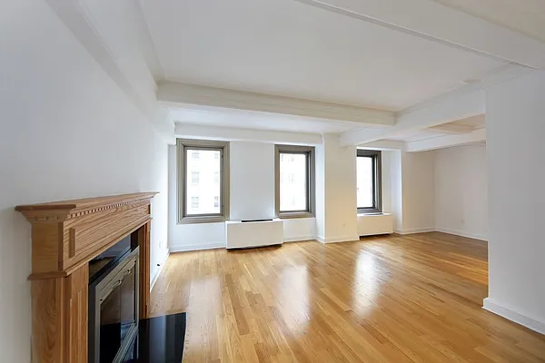 Rented by Manhattan Skyline | media 8
