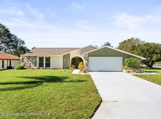 7257 Galloway Rd, Weeki Wachee, FL 34613