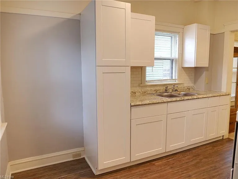 1290 Gladys Ave #2 — Photo 24
