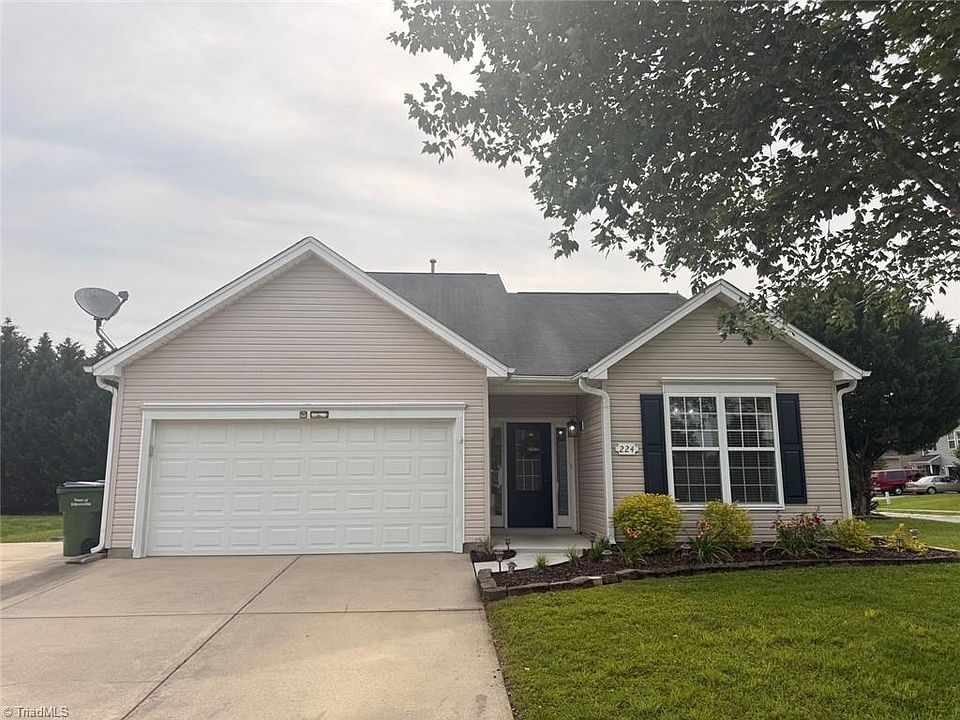1st image of 224 Brycewood Dr