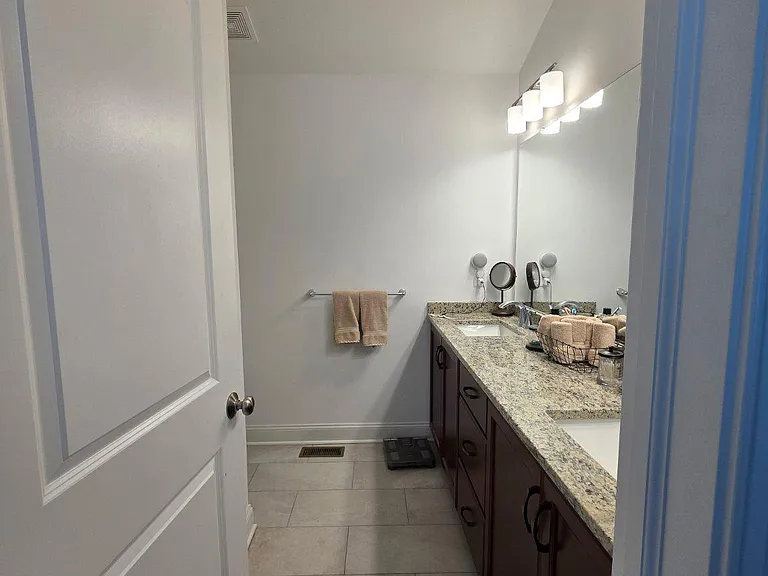 4 Turf Ct — Photo 14