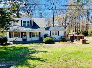 183 Red Hill Loop Rd, Warrenton, NC 27589