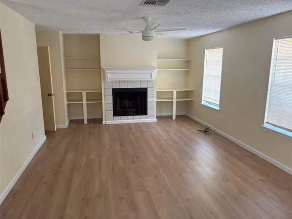 9711 Pine Pass Dr #4, Houston, TX 77070