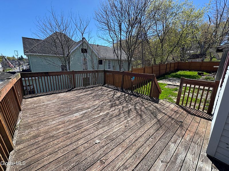 4th image of 269 Bleecker Street