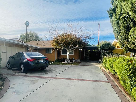 2nd image of 1231 N California Ave