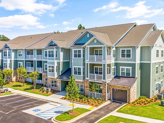 Langley Pointe Apartments | Located in West Columbia, SC