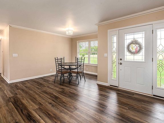 3rd image of 11829 Songbird Rd