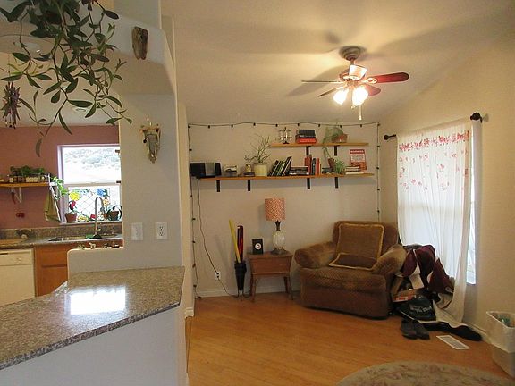 5th image of 4520 River St