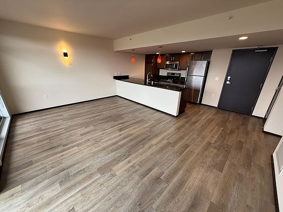 5th image of 822 E Washington Ave APT 507