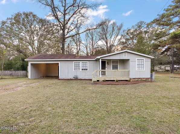 1213 Deeb St, Pearl, MS 39208