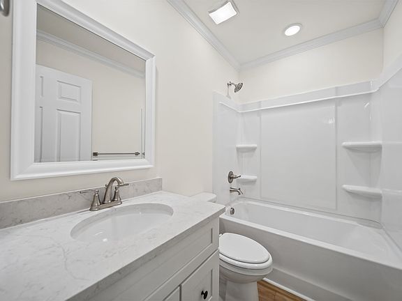 3rd image of 817 Corriher St