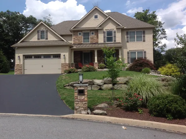 8 Fairmont Cir #L13, South Abington Township, PA 18411