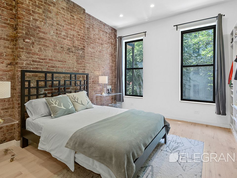 1st image of 28 W 119th St