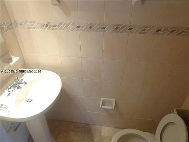 14864 NE 6th Ave #3C — Photo 7