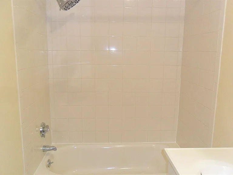 848 Waverly St #4 — Photo 5