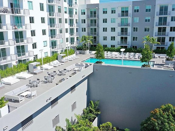 5th image of 739 NW 2nd St #411