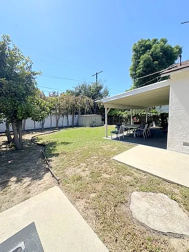 14722 Addison St Photo 1