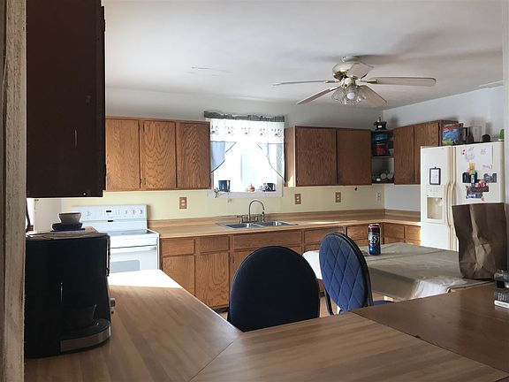 3rd image of 309 Michigan Ave