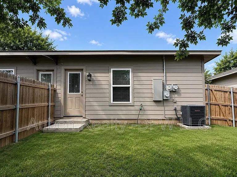 8006 Doreen Ave — Photo 19