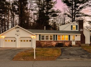 173 E Main St, East Hampstead, NH 03826