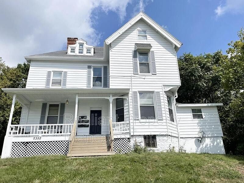1st image of 2353 Harper Ave Unit 1