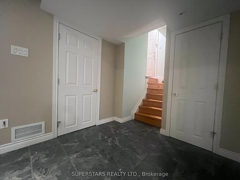 75 Marydale Ave — Photo 2