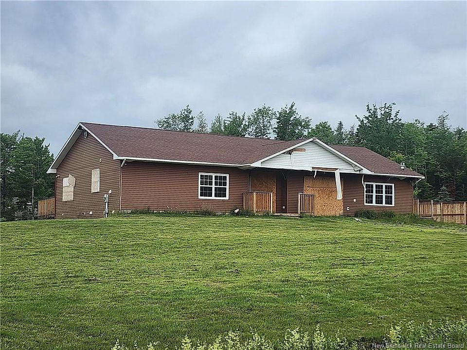 1st image of 15 Cedar Circle Rd
