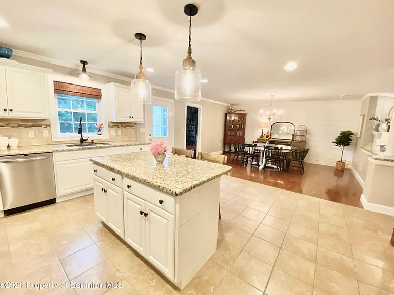 103 Wisteria Ln — Photo 13